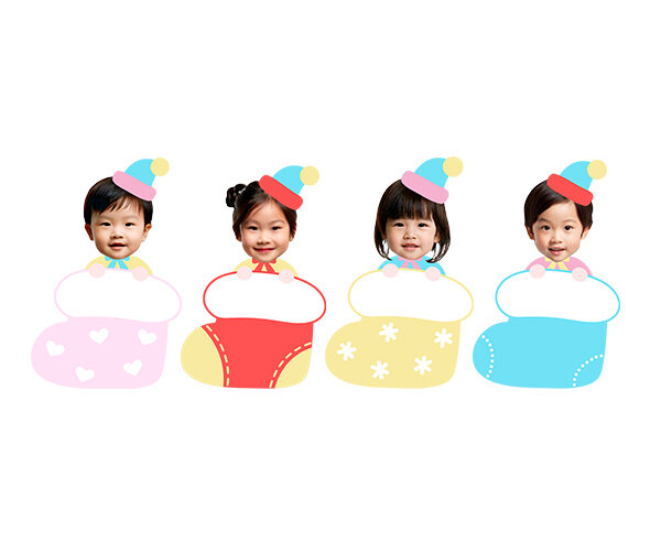 양말 속 아이 합성이미지