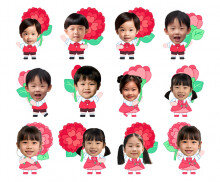 카네이션 들고 있는 아이 합성이미지