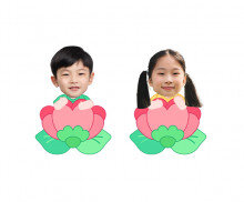 꽃 속에 있는 아이 합성이미지